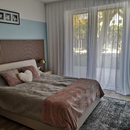 Platan-zemkov Apartment *
